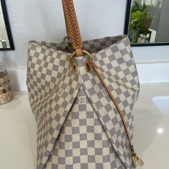Louis Vuitton Damier Azur Artsy MM - Picture 5 of 11